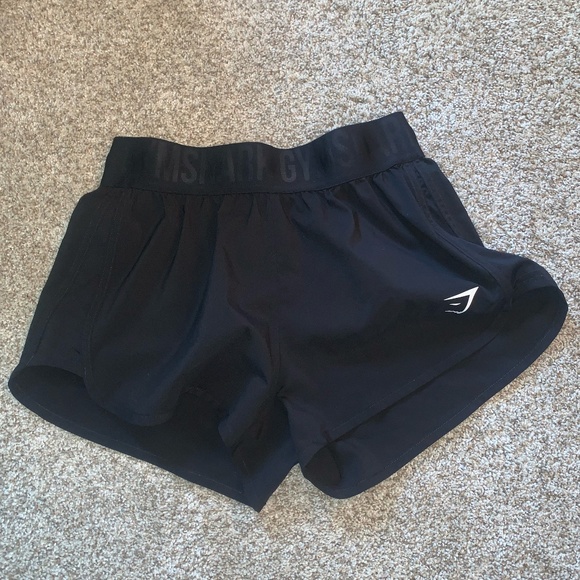 Gymshark- TRAINING LOOSE FIT SHORTS - Picture 1 of 4